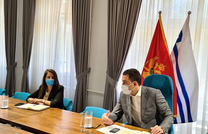 Vuković: Broj zaraženih zastrašujući, nije daleko dan kada ćemo morati da zatvorimo Podgoricu