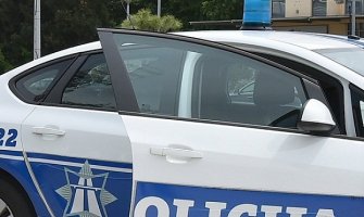 Prekršajne prijave protiv četiti osobe zbog isticanja zastave druge države