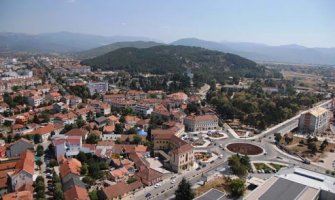 U Nikšiću Dan žalosti povodom tragične smrti osamnaestogodišnjaka