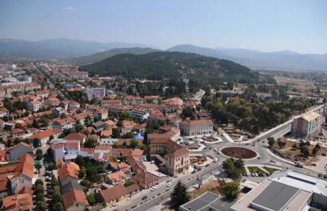 U Nikšiću Dan žalosti povodom tragične smrti osamnaestogodišnjaka