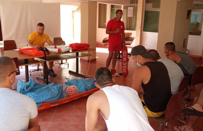 497 spasilaca na vodi spremno za turističku sezonu