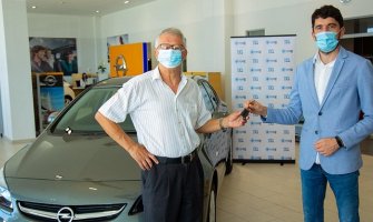 Dragan Mugoša iz Podgorice dobitnik automobila OPEL ASTRA ENJOY