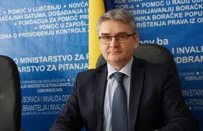 Preminuo ministar BiH: Bio na respiratoru zbog koronavirusa