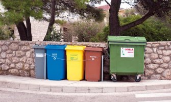 Crna Gora se obavezala da reciklira 50 odsto otpada papira, plastike, metala i stakla