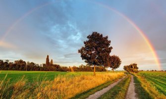 Danas promjenljivo oblačno i sunčano, ponegdje kiša  
