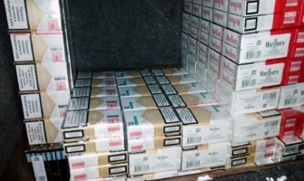 Prošvercovali 4.545 paketa cigareta i oštetili državni budzet za 3.800.000 eura