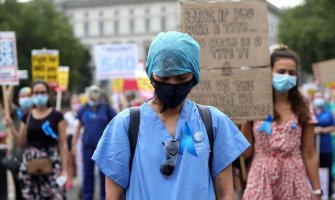 U Velikoj Britaniji protesti medicinskih radnika, traže povećanje plata