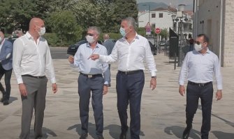 Đukanović posjetio Portonovi: Završava se hotel koji će zapošljavati 900 radnika tokom cijele godine