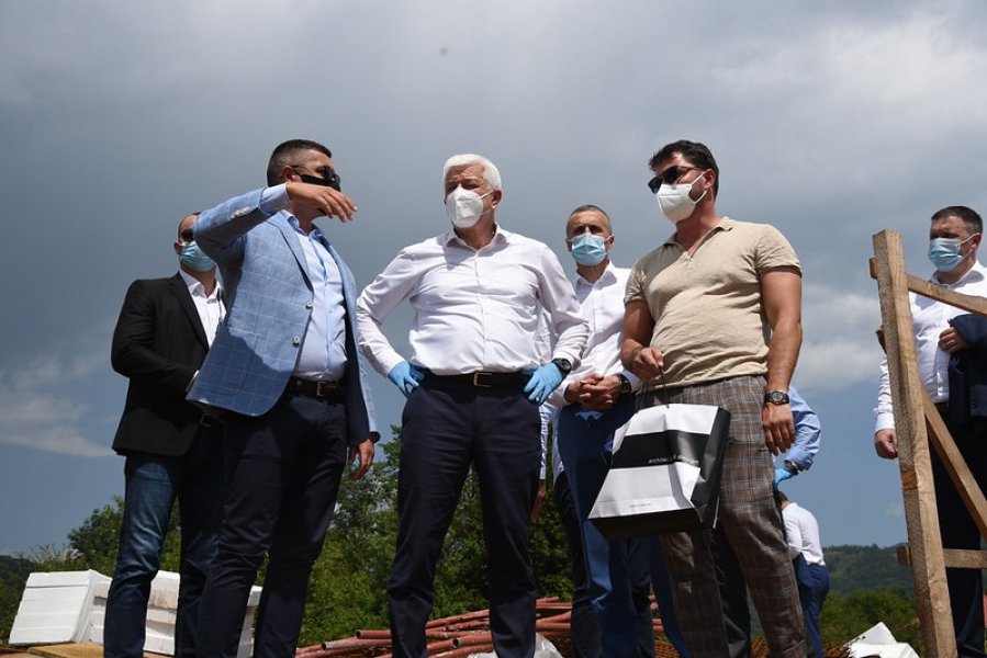 5022598362260c9d3ebf2c