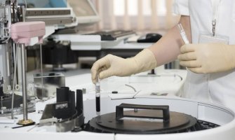 Još 75 novoinficiranih, preminula dva pacijenta iz Berana i Pljevalja