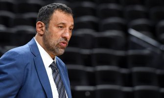 Divac podnio ostavku u Sakramentu