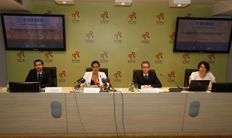 Uprkos dobrim osnovama za održavanje izbora, pojedine zakonske odredbe suprotne međunarodnim standardima