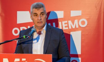 Brajović: Časno je imati stav, ali nečasno kleti one koji imaju drukčiji 