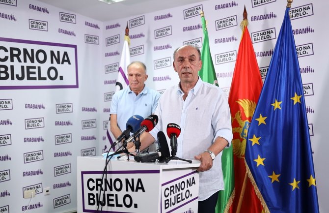 Crno na bijelo: Depolitizovaćemo zdravstvo i ojačati ga znanjem i strukom