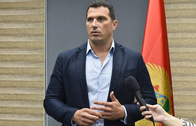 Janović: Osnaživanjem mladih kreiramo prosperitetnu Crnu Goru