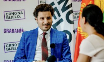 Abazović: Vlast se ne mijenja uz ruže i aplauze, Đukanović da podnese ostavku