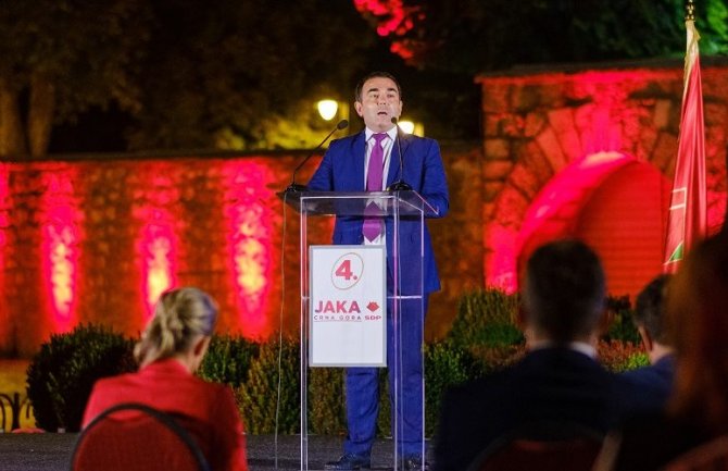 Đurašković: Abazoviću, ako vam je politika DF bliža od SDP nek vam je srećno