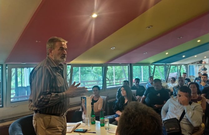 Savović iz BP: Slobodni građani da ostanu imuni  na provokacije odlazećeg režima