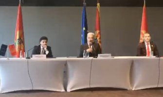 Abazović, Krivokapić i Bečić potpisali sporazum: Nema revanšizma, promjene spoljnopolitičkog pravca, izmjene himne, zastave...