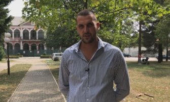 Pogrešnog Nikšićanina označili kao batinaša, Kontić: Ja sam batinaš samo zato što nosim crnogorsku zastavu i kapu