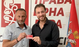 Miloje Šćepanović policajac koji je vratio uniformu pristupio Pravoj CG