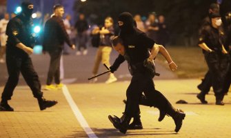 Na protestima širom Bjelorusije uhapšeno 430 demonstranata