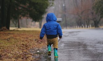 Prijepodne ponegdje kiša, u drugom dijelu dana mjestimično pljuskovi