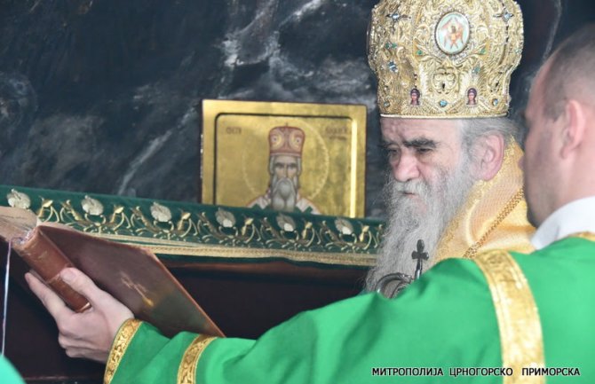 Amfilohije: Narod se žrtvovao zbog svetinja, nova vlast da pomogne iscjeljenju naroda od virusa, bratoubistva i bogoubistva