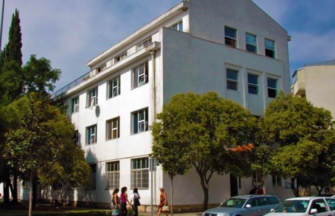 Dom učenika: Za kontakte oboljelih predviđen odvojen sprat