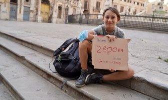 Desetogodišnji dječak prešao 2.800 kilometara pješke da bi vidio baku