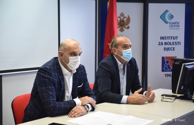 Za dan pregledano više od dvije ipo hiljade pacijenata: Domovi zdravlja primaju kovid pozitivna lica