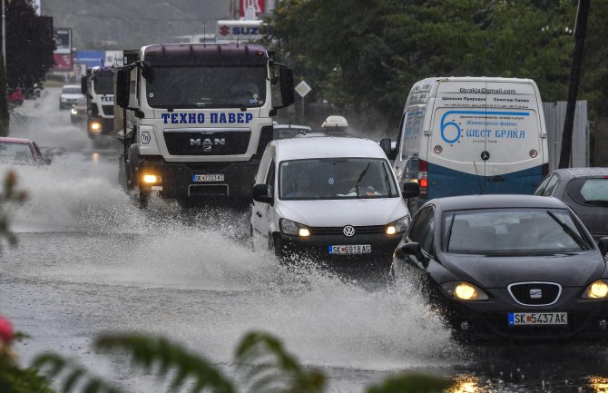 Pregažen policajac dok je radarom mjerio brzinu