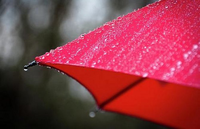 Danas povremeno kiša sa pljuskovima i grmljavinom