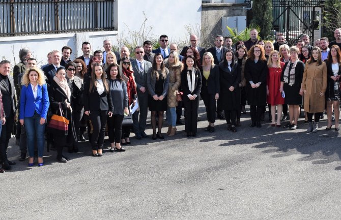 U sklopu njemačkog developpp.de programa obezbijeđena sredstava za projekte iz CG u iznosu od 100.000 do  dva miliona eura