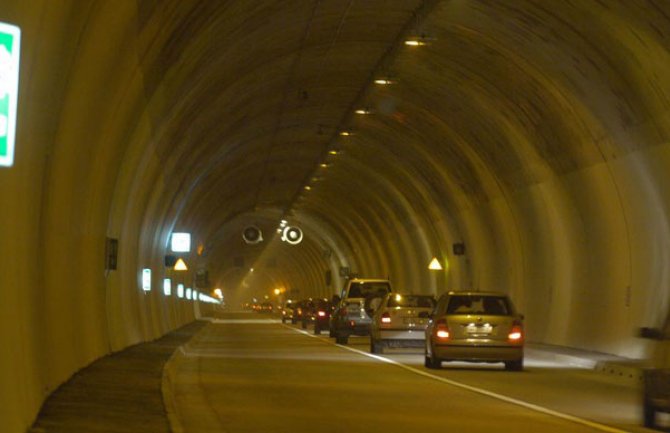 Kroz tunel Sozina prošlo 38,3 hiljade vozila