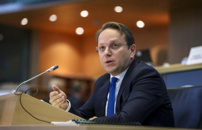 Varhelji se sjutra obraća poslanicima crnogorskog parlamenta