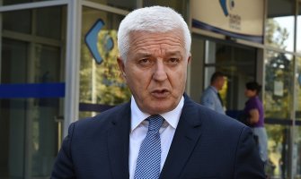Marković Krivokapiću: Ne kitite se tuđim zaslugama, imaćete priliku da pokažete svoje znanje i sposobnost