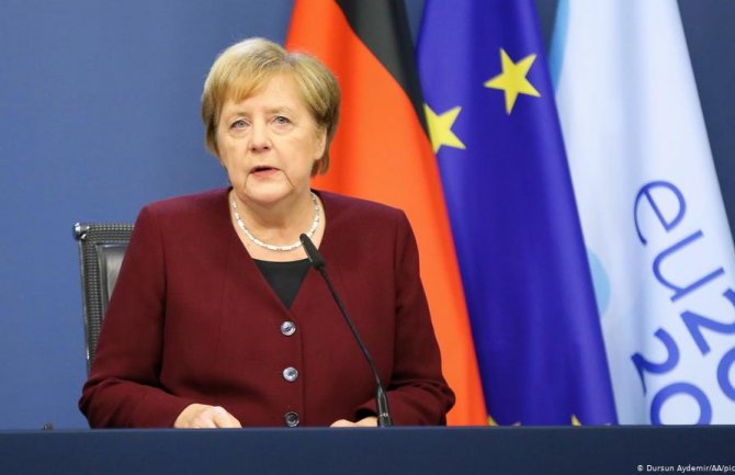 Merkel: Teški mjeseci nas čekaju