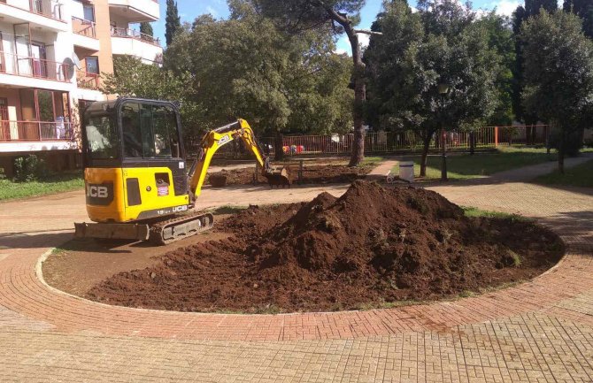 Počelo uređenje zelene površine u ulici arhitekte Milana Popovića