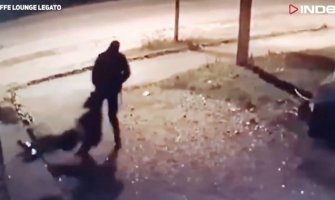 Policija u Bosni iznosila goste iz kluba, zbog kršenja mjera (VIDEO)