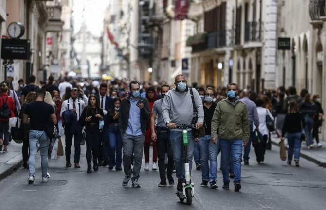 Italija: Ukazom uveden policijski čas od 22h do 5h,  zatvaranje tržnih centara tokom vikenda