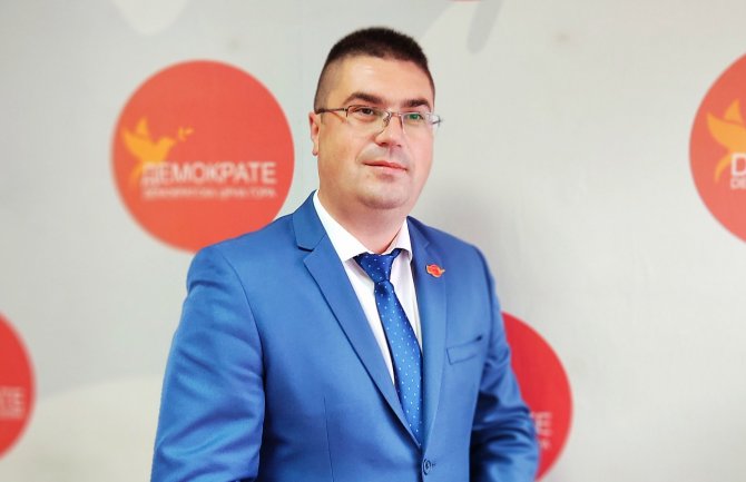 Rovčanin: Nova Vlada odmah da razmotri raspuštanje SO Pljevlja