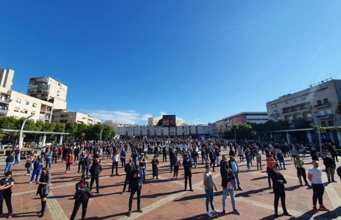 Ugostitelji protestovali u PG: Nećemo dočekati Novu godinu ako nas zatvorite