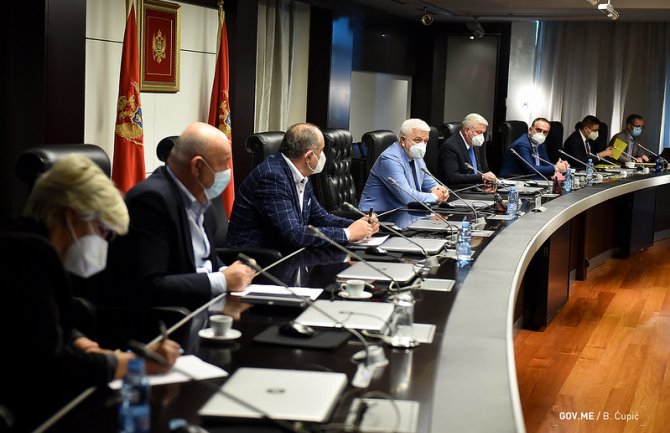 Vlada CG: Politički prvaci nove vlasti zajedno sa dijelom sveštenstva SPC  kreirali odnos nepoštovanja mjera