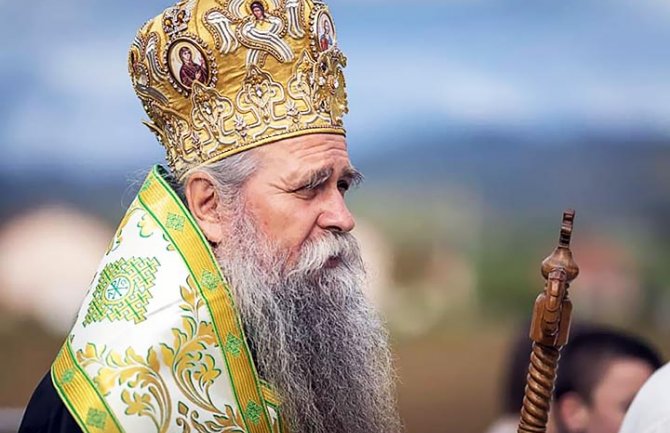 Joanikije: Tugujemo za Amfilohijem i Irinejem, veliki ispit za naš narod i crkvu