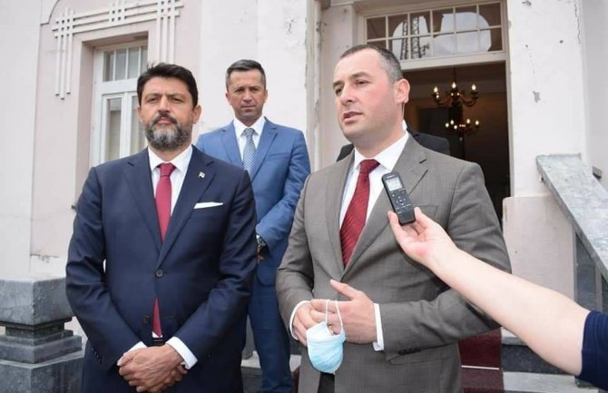 Šćekić osudio protjerivanja ambasadora Srbije: Antievropski i nedemokratski čin