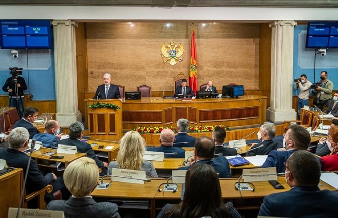 Krivokapić:  Pitanje „Za koga ste glasali?“ ne smije biti presudno za egzistenicju naših građana