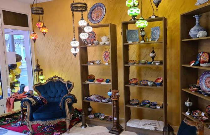 Uz podršku Glavnog grada otvorena prva suvenirnica u Staroj Varoši