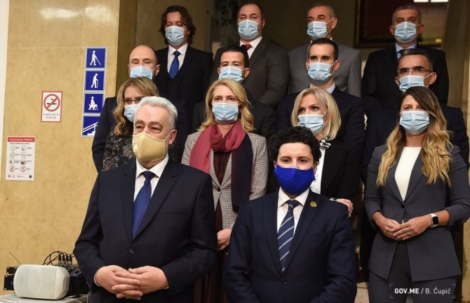 Krivokapić: Neće Crna Gora postati druga srpska država, da porodica bude ćelija našeg bića a ne partija