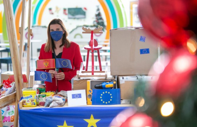 Popa: Kovid suspendovao mnoge stvari, ali solidarnost nije